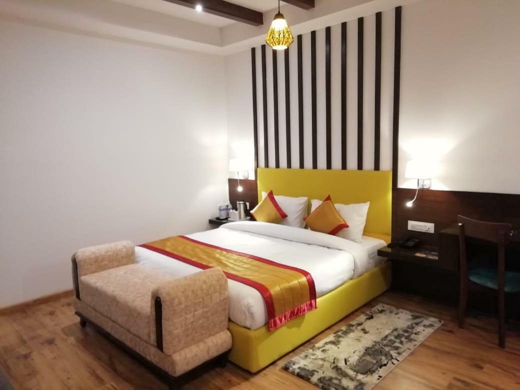 The Laurent And Banon Resorts Manāli Екстериор снимка